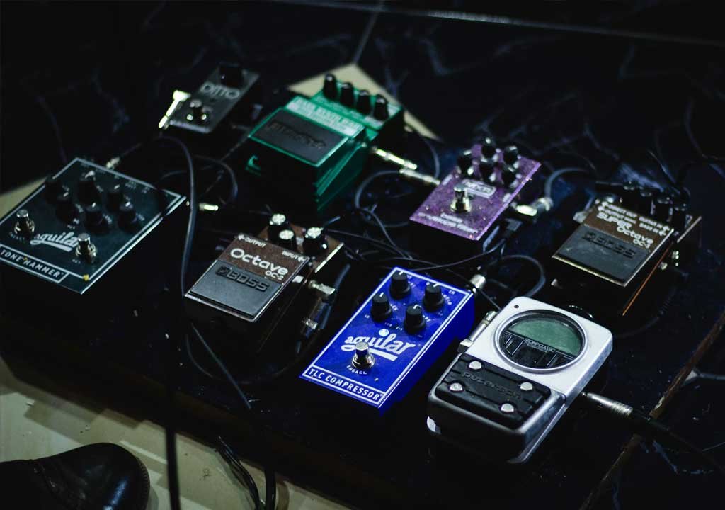 Real-World Pedalboard Demos: From Clean to Crunch